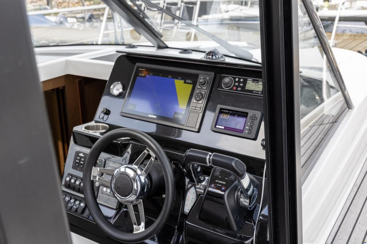Jeanneau Merry Fisher 1095