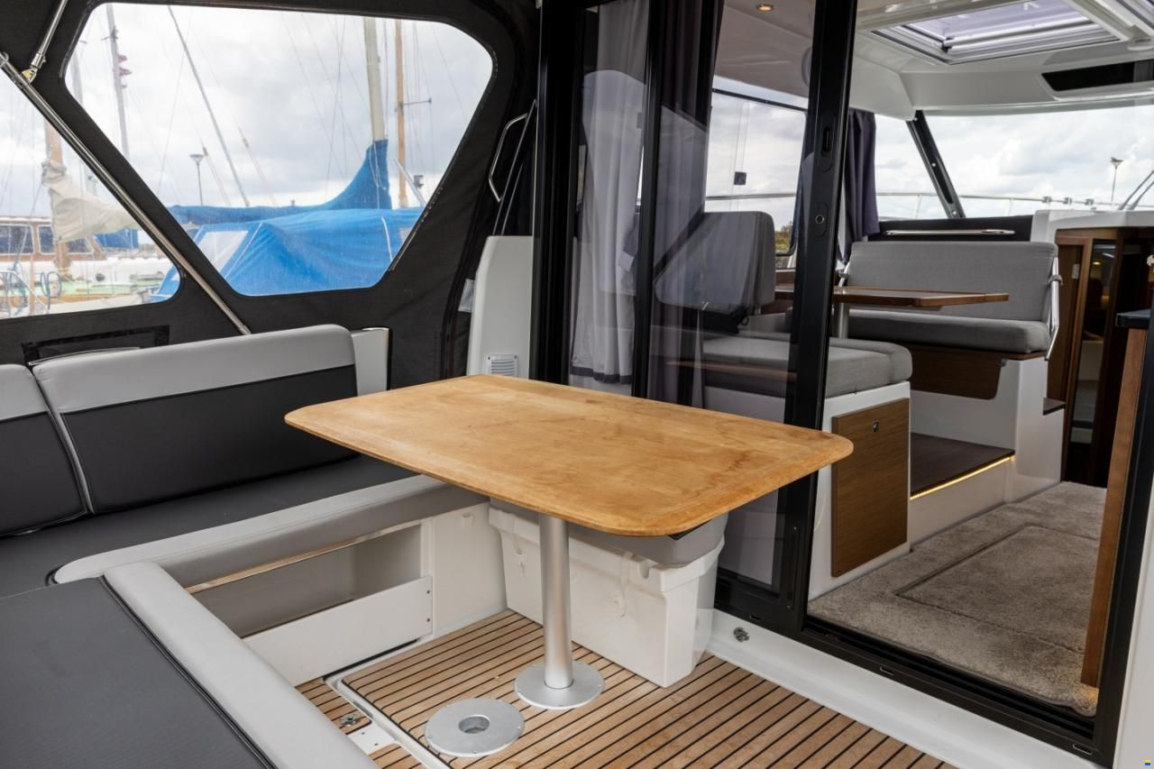Jeanneau Merry Fisher 1095