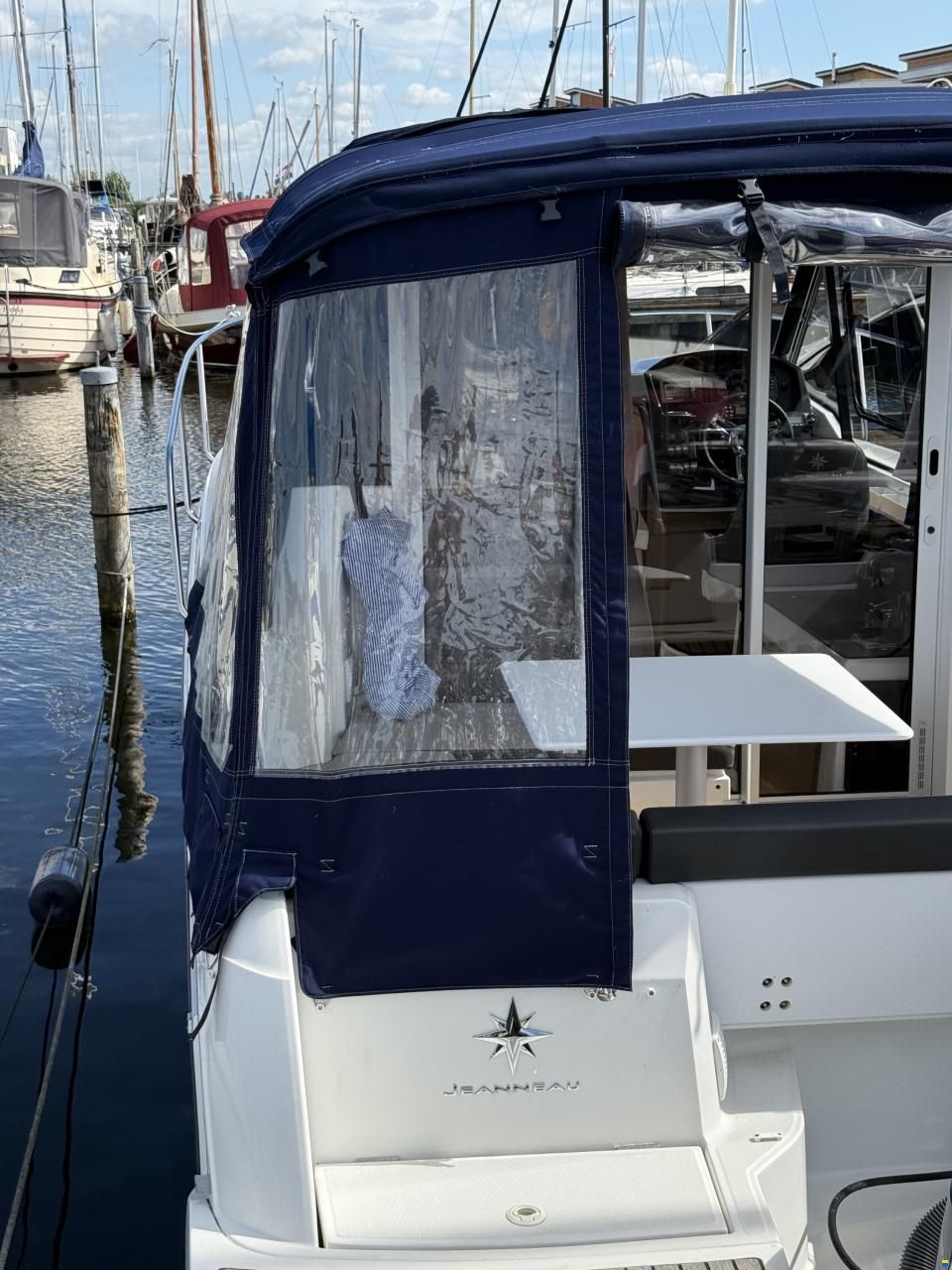 Jeanneau Merry Fisher 795