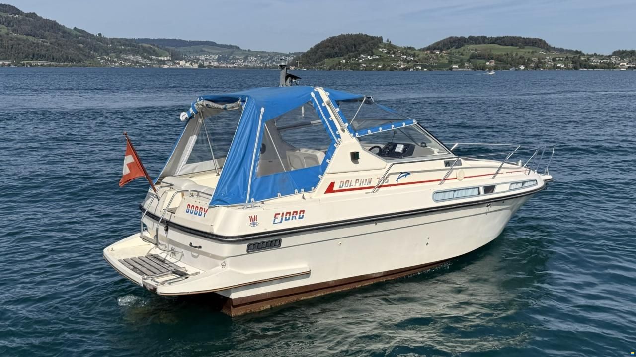 Fjord Dolphin 775