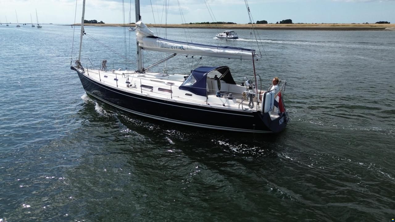 Hanse 411