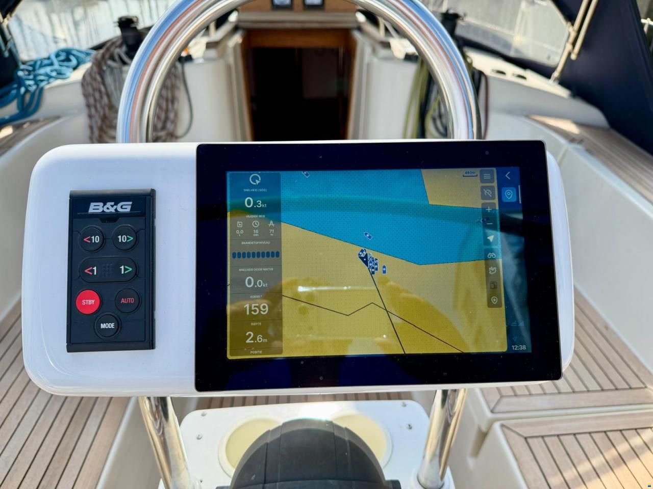 Hanse 411