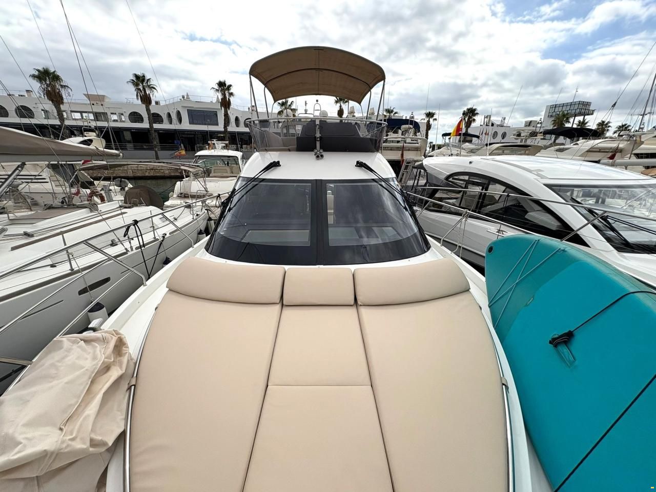 Sealine F380