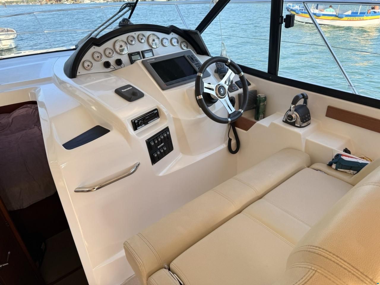 Beneteau Antares 36