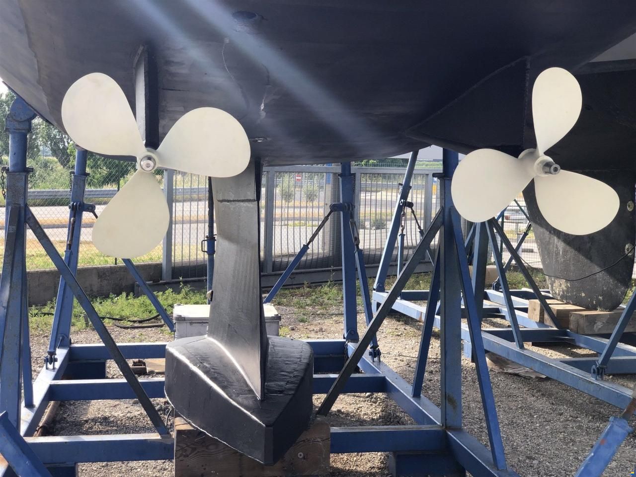 One Off Autoconstruction MOTIVA 50