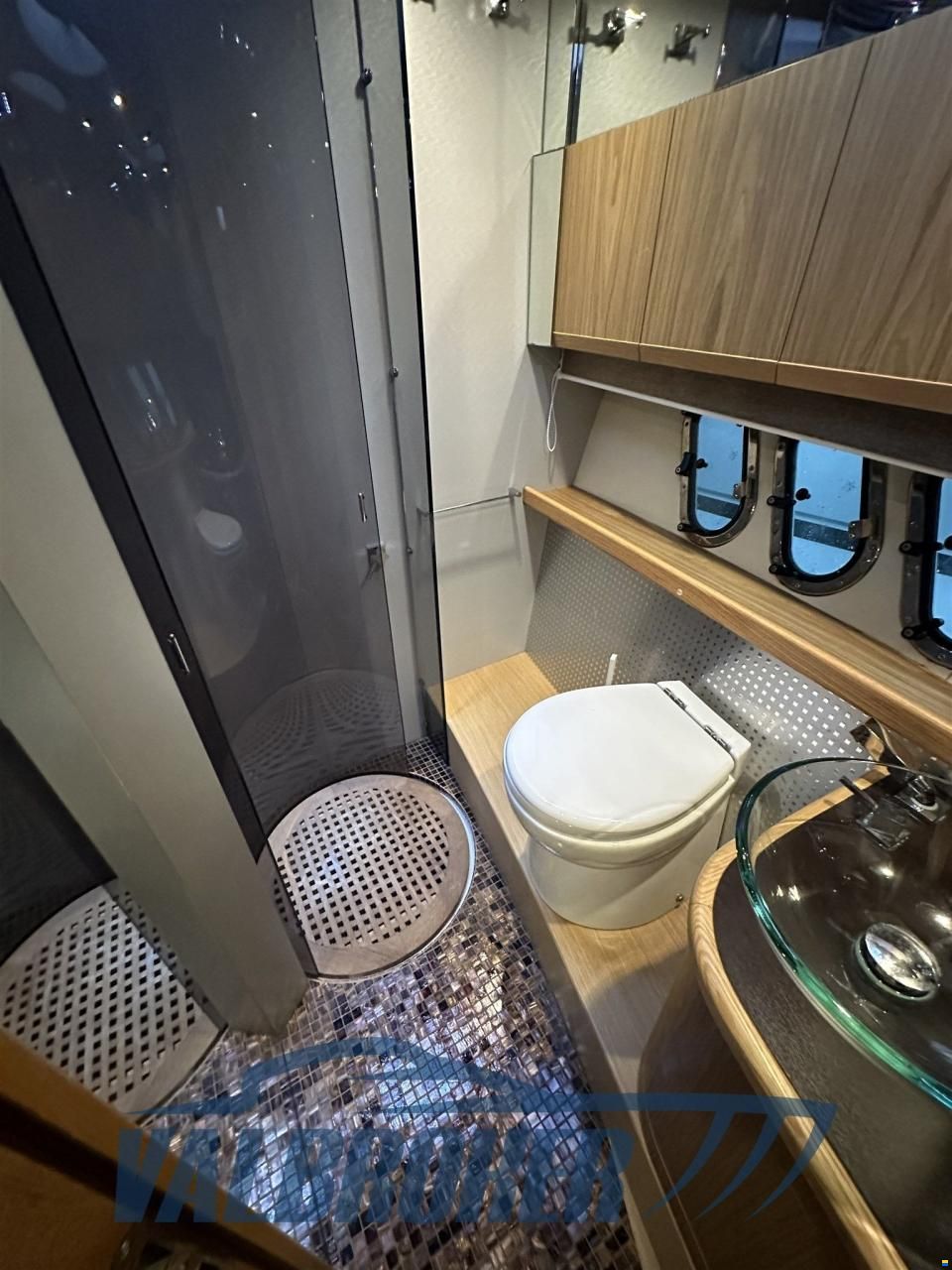 Airon Marine 4300 T-TOP