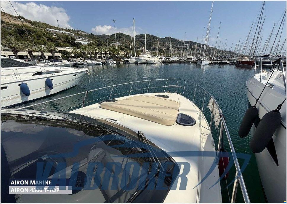 Airon Marine 4300 T-TOP