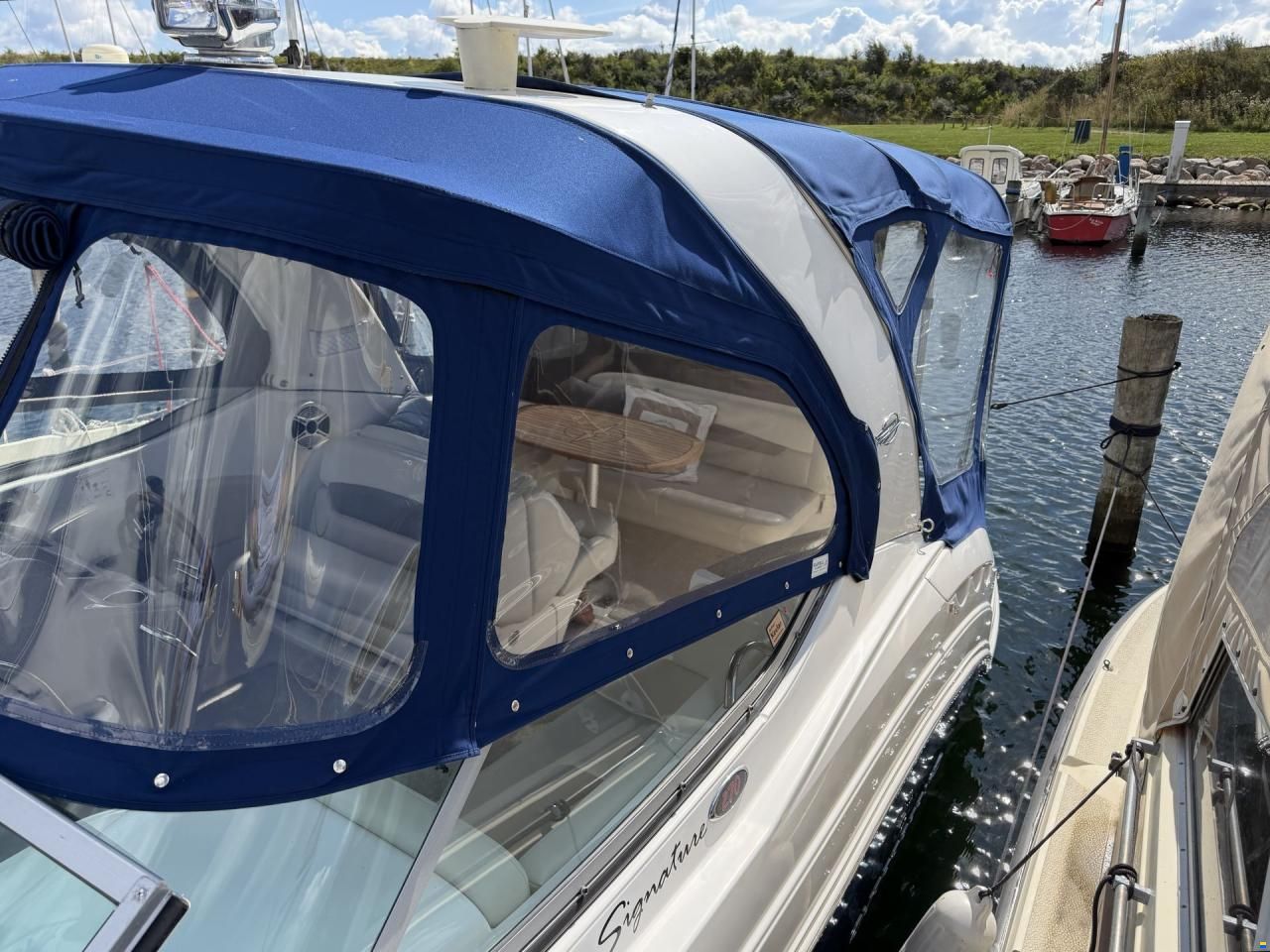 Chaparral 270 Signature