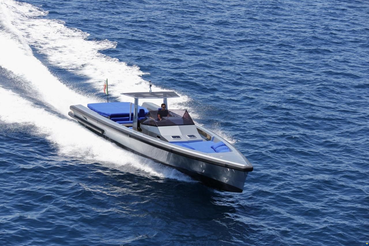 Wally Tender 45