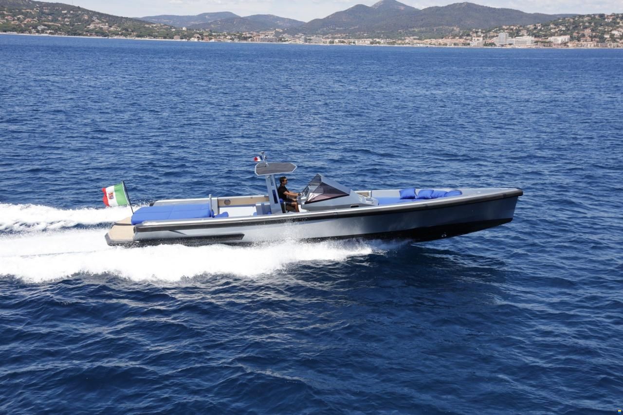 Wally Tender 45