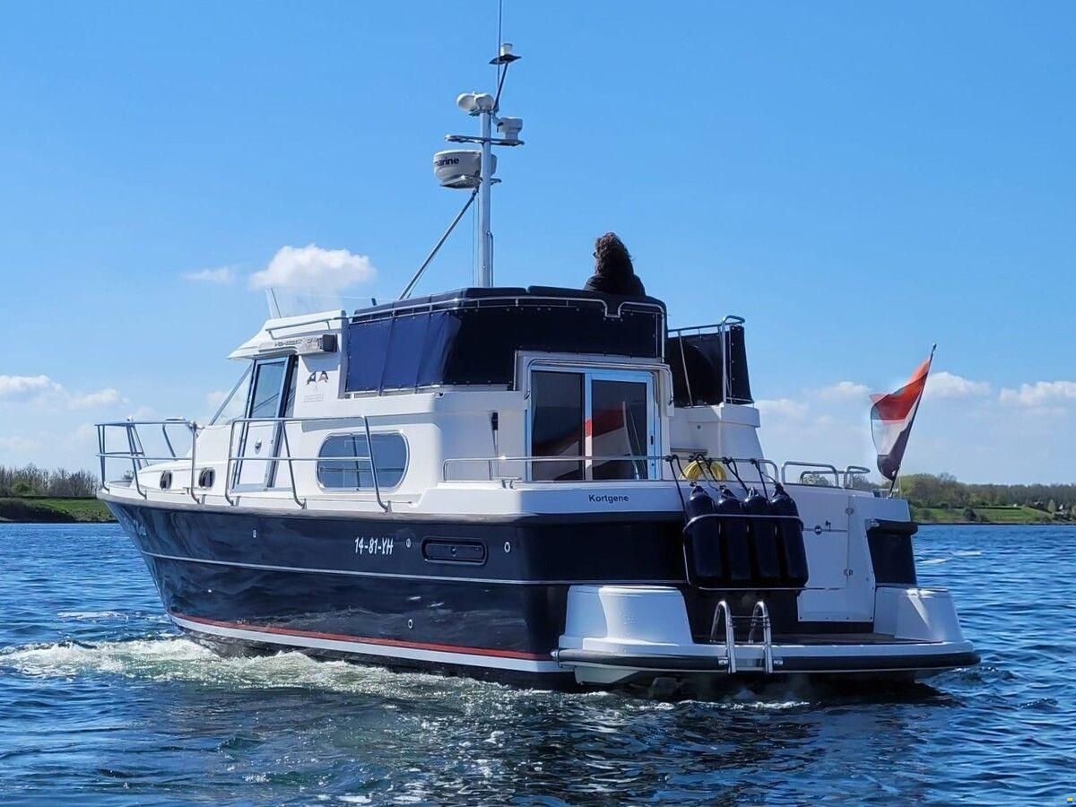Nimbus 380 Commander