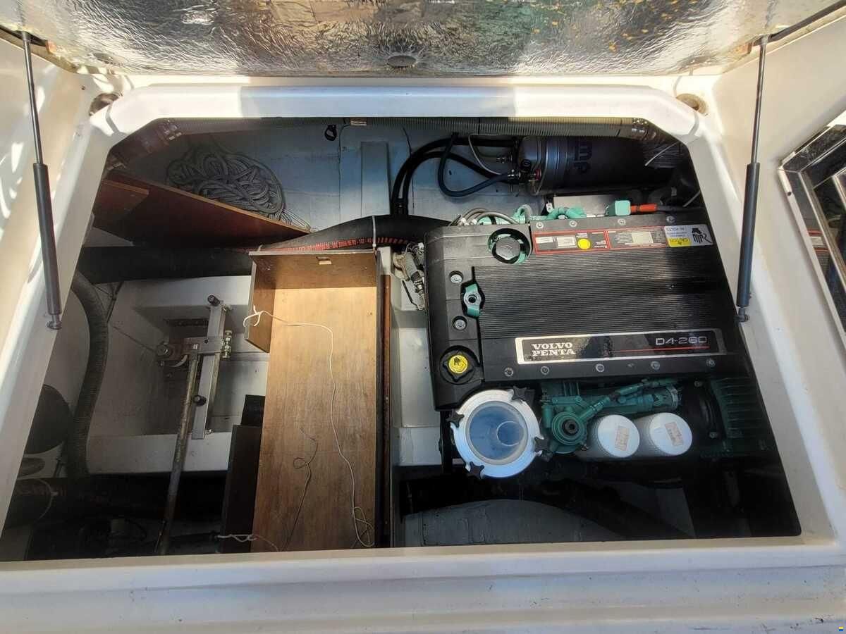 Nimbus 380 Commander