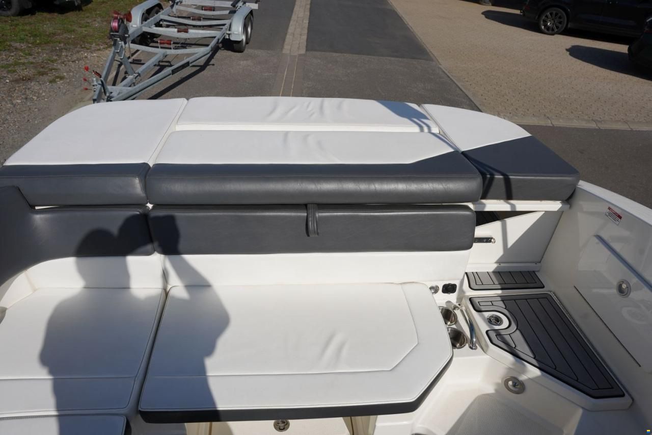 Sea Ray 230 SPXE 2017