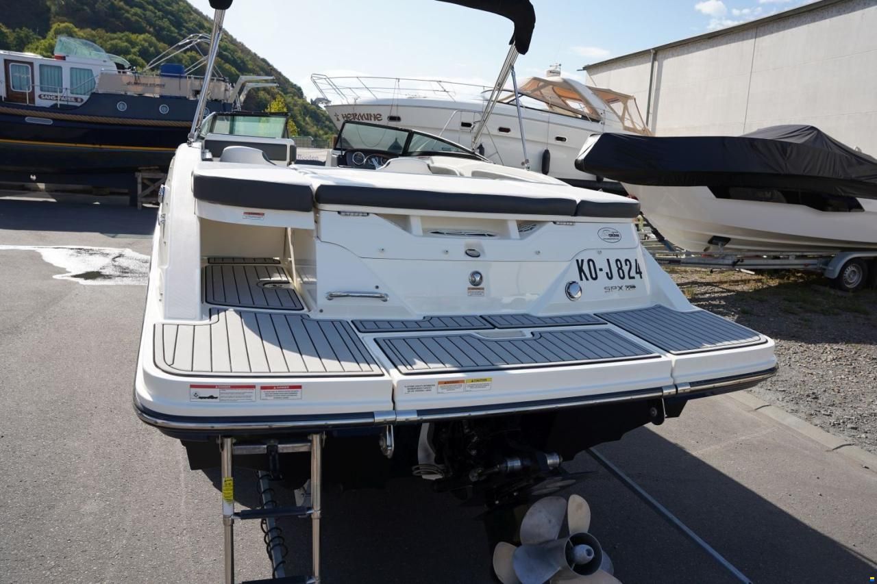 Sea Ray 230 SPXE 2017
