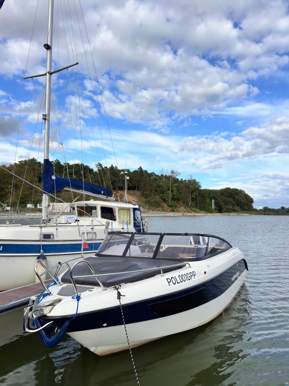 HydroMarin 6930 Daycrusier
