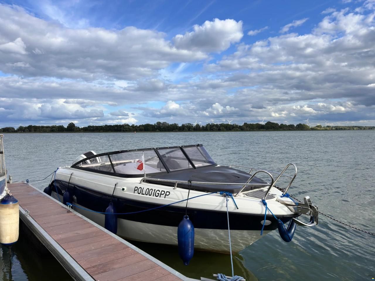 HydroMarin 6930 Daycrusier