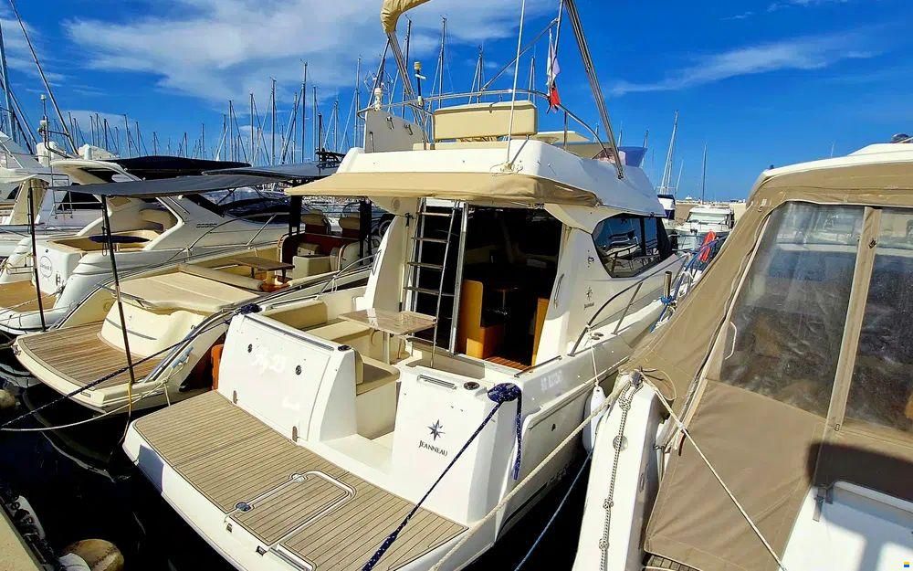 Jeanneau Merry Fisher 10