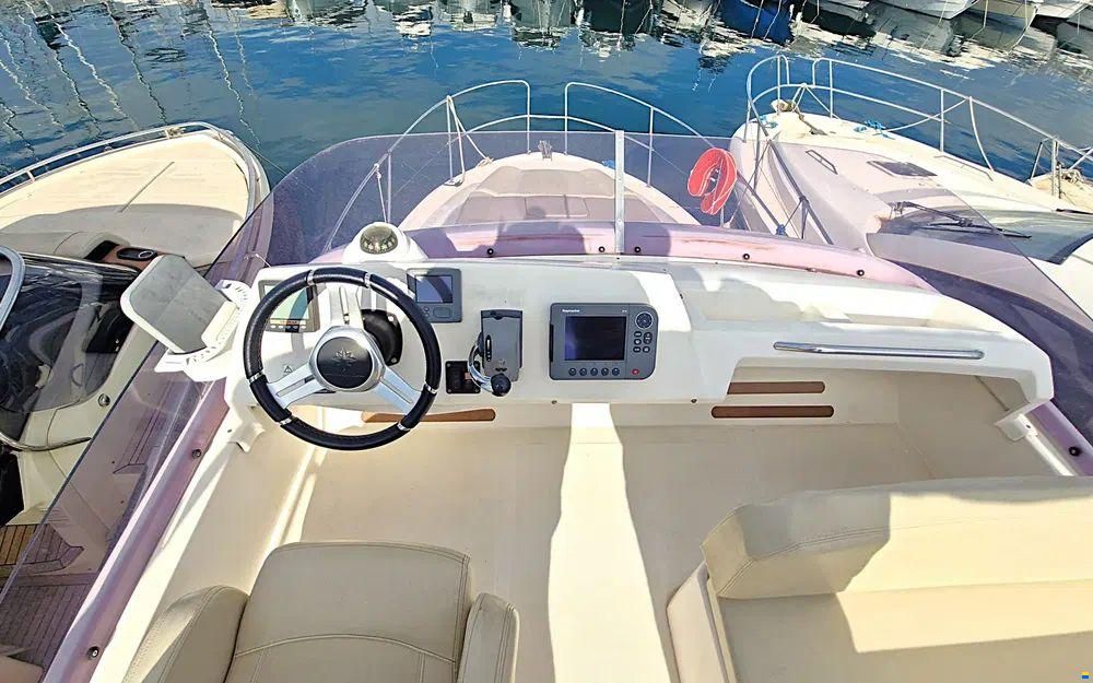 Jeanneau Merry Fisher 10