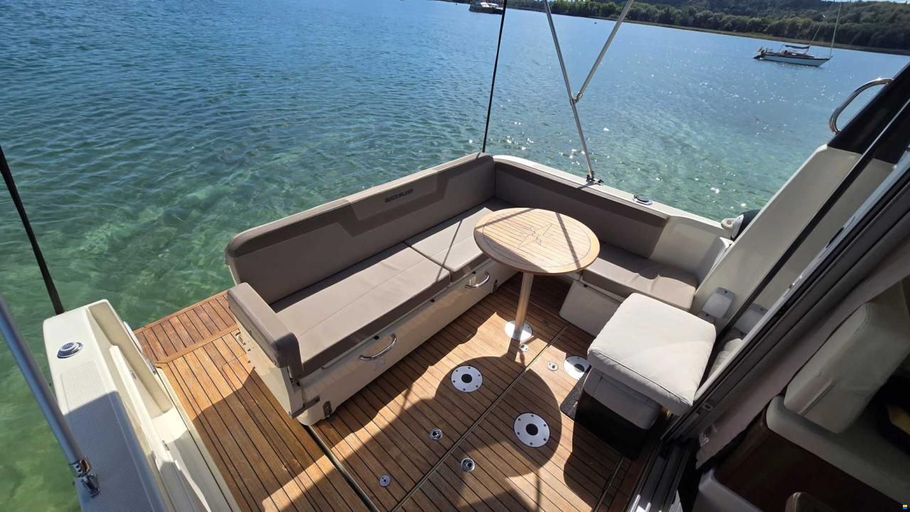 Quicksilver 855