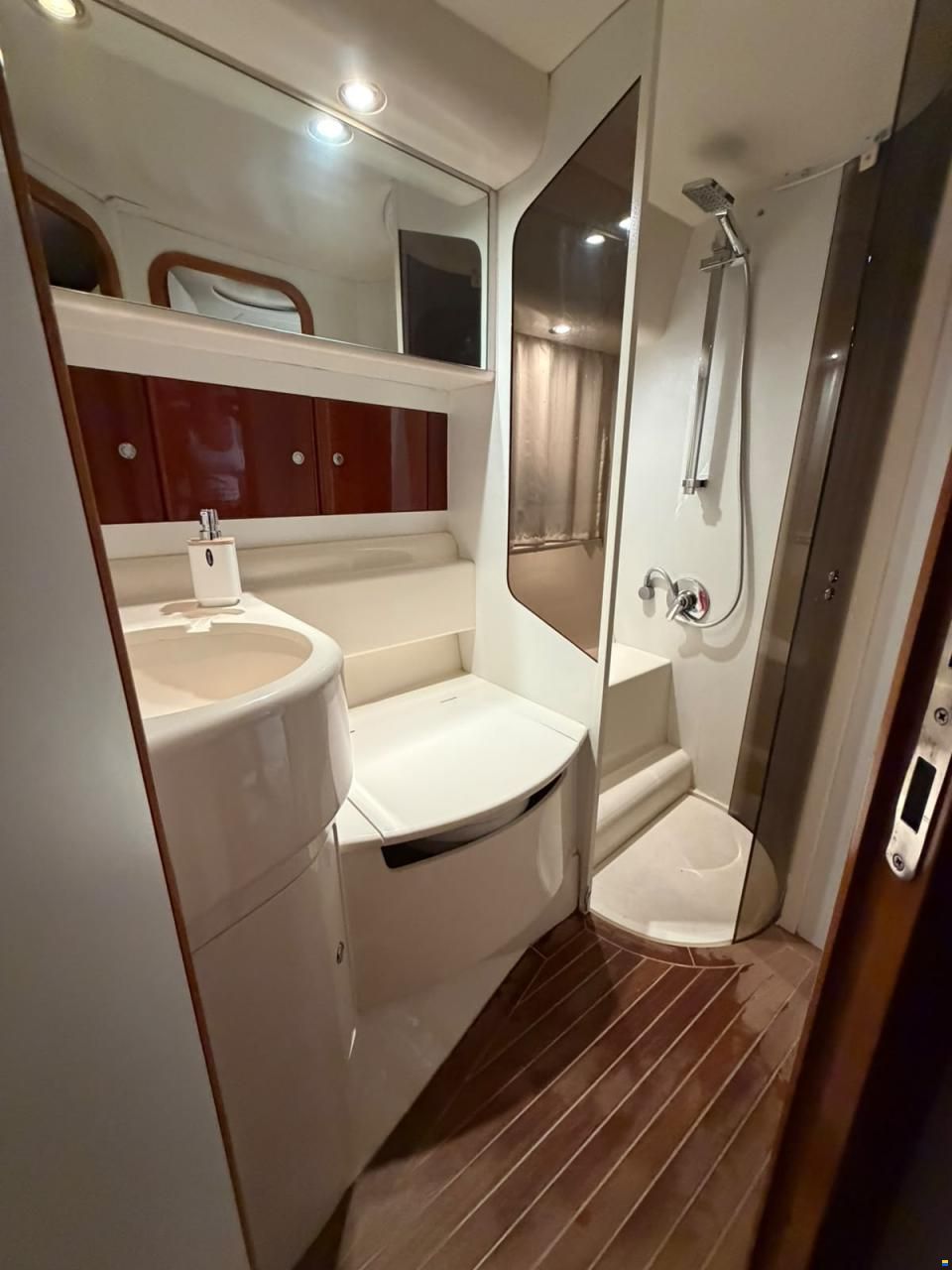 Princess V42
