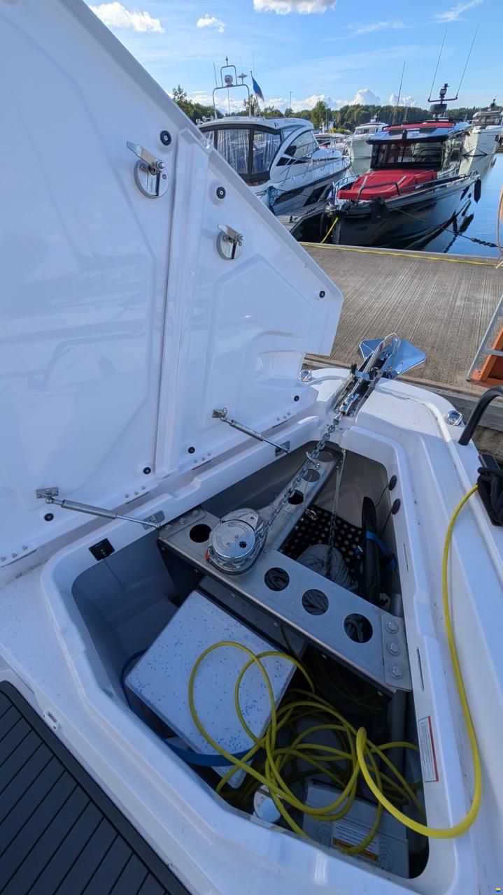 Axopar 45 XC Cross Cabin