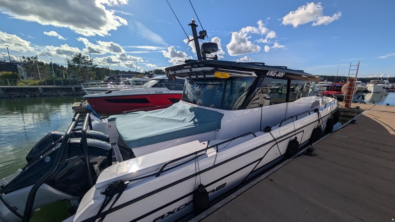Axopar 45 XC Cross Cabin