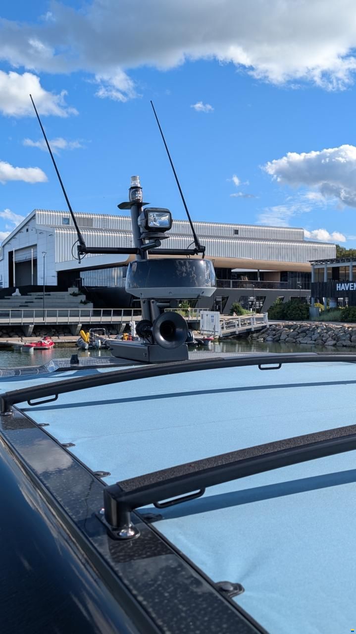 Axopar 45 XC Cross Cabin