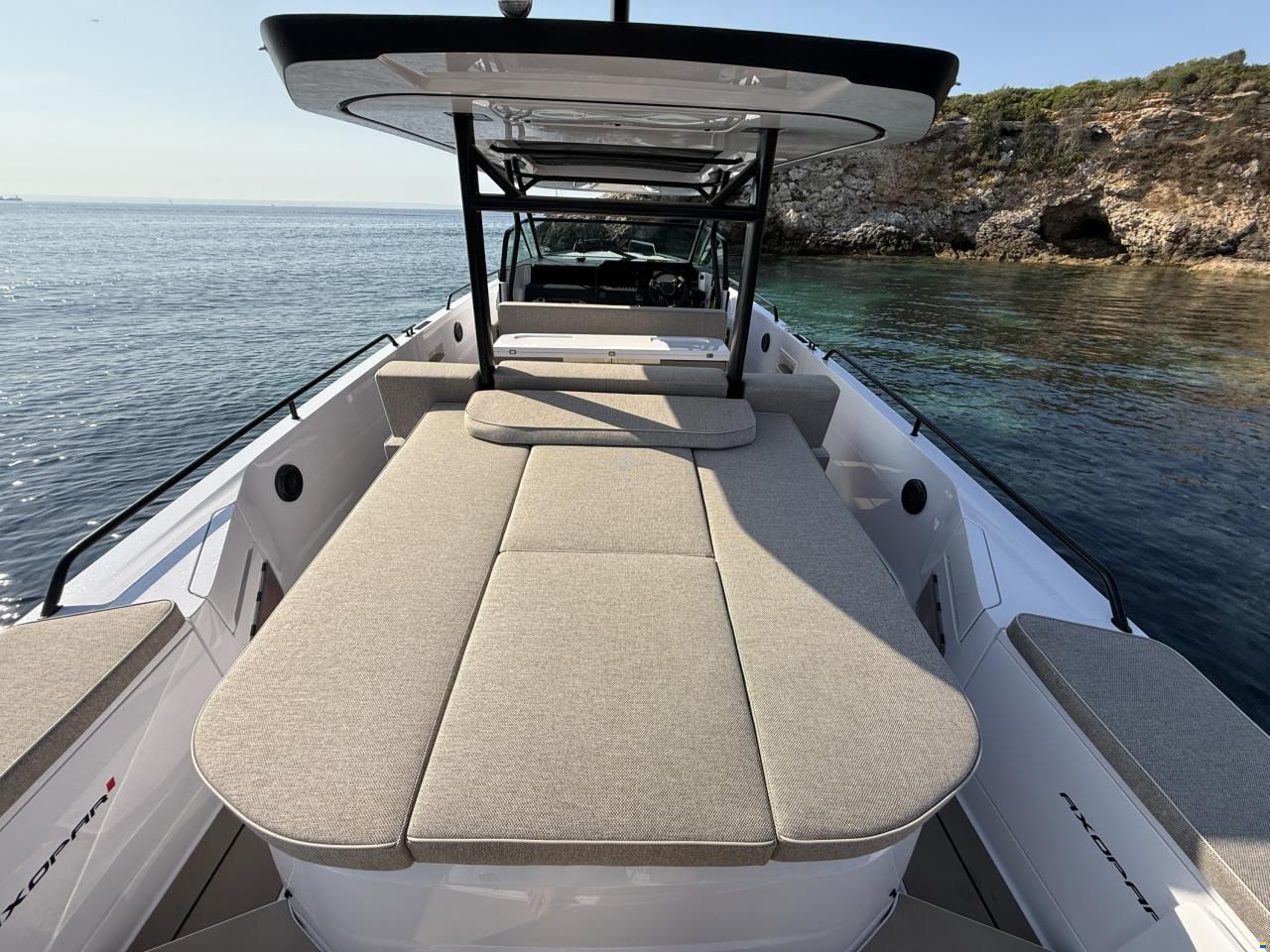 Axopar 37 Sun-Top
