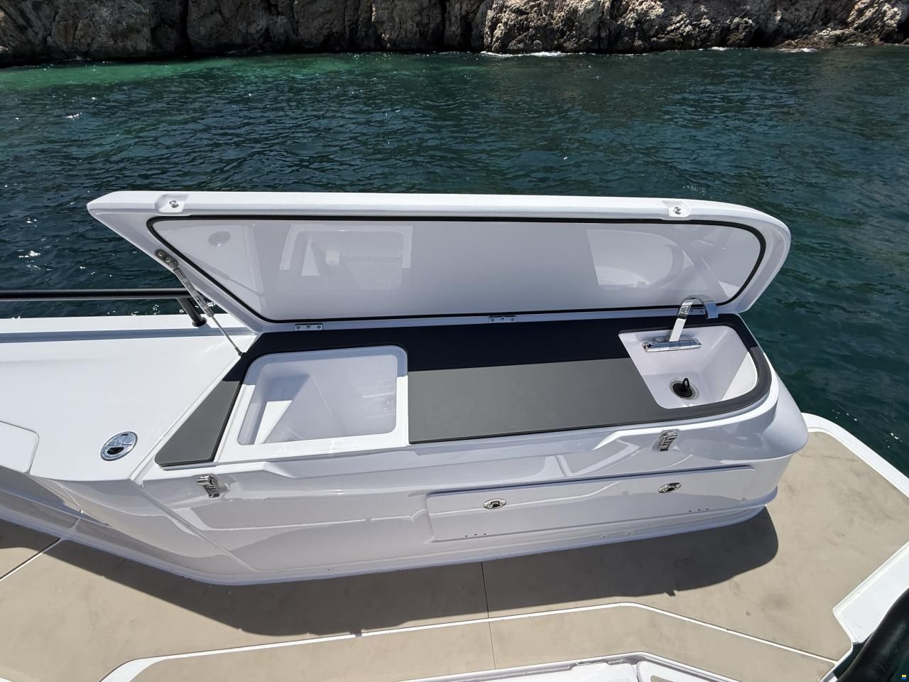 Axopar 45 Cross-Top
