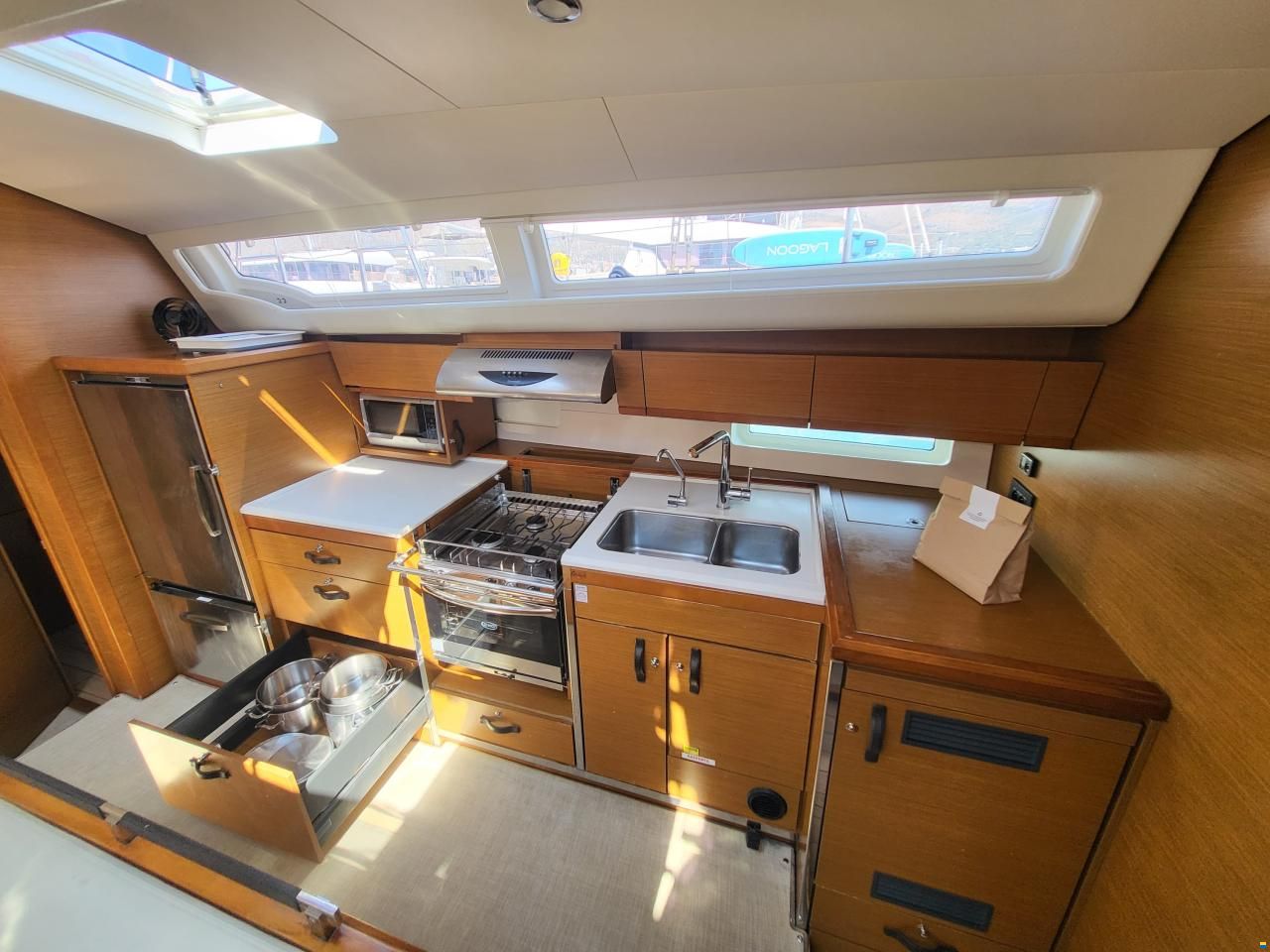 Jeanneau 54