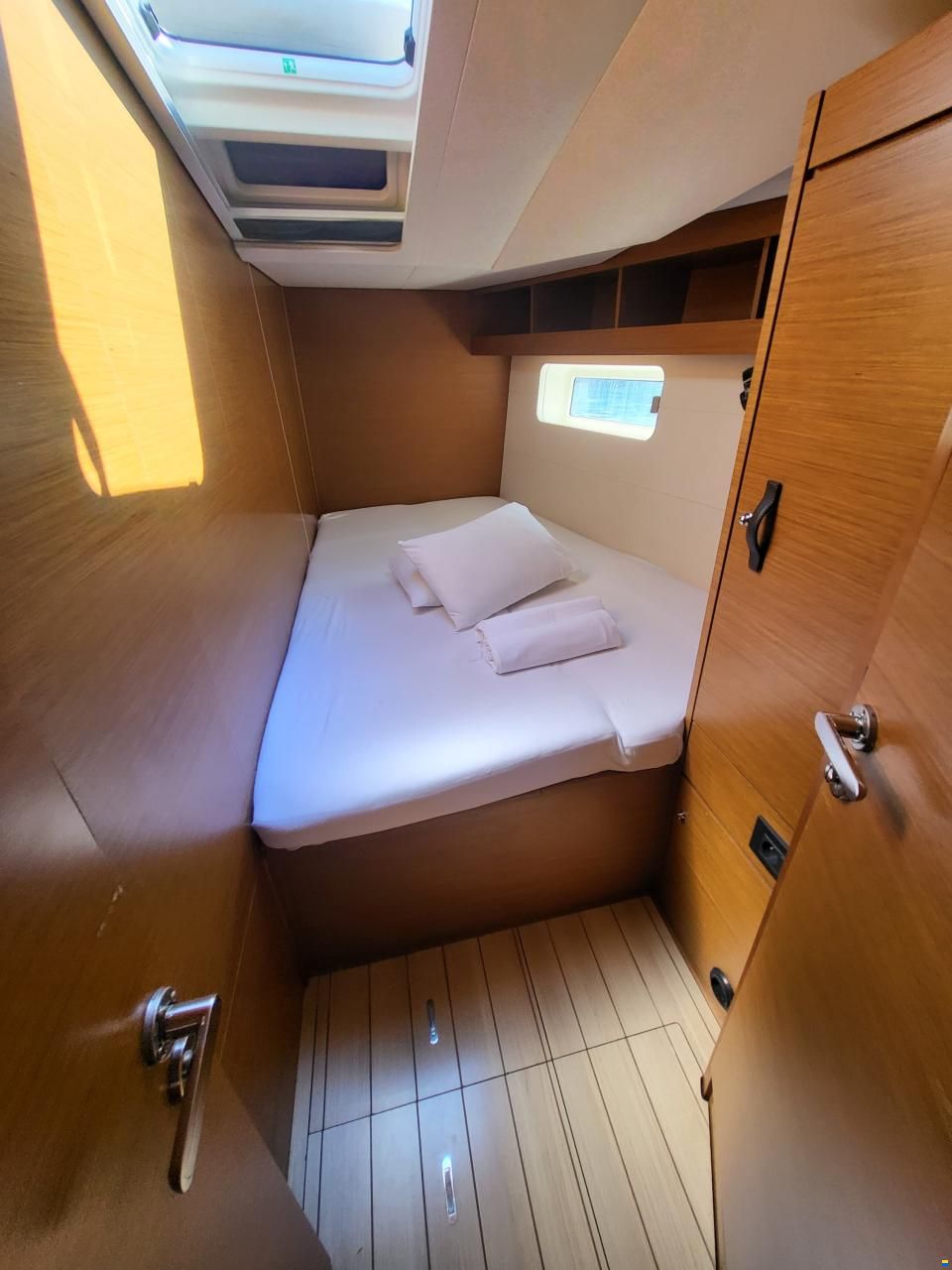 Jeanneau 54