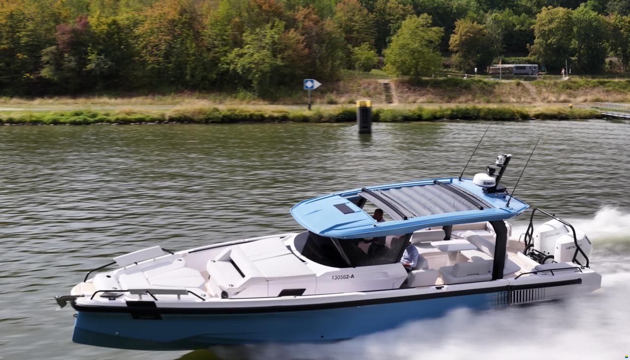 Axopar 38 Cross Top