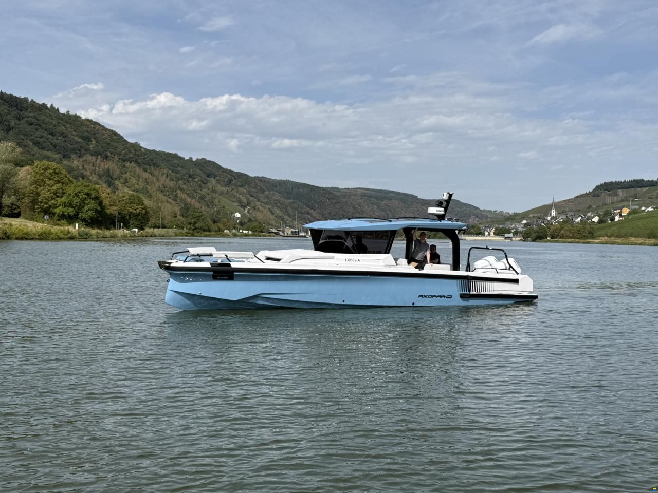 Axopar 38 Cross Top