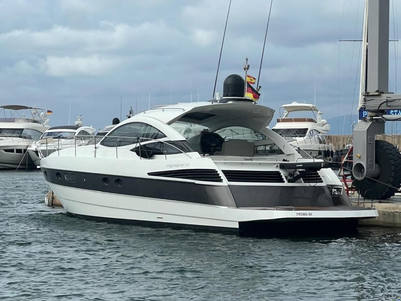 Pershing 46