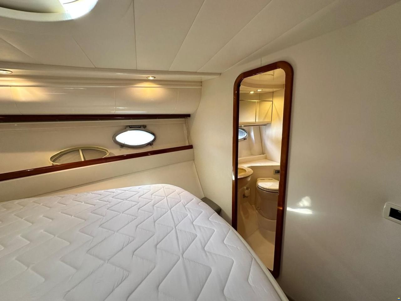 Pershing 46