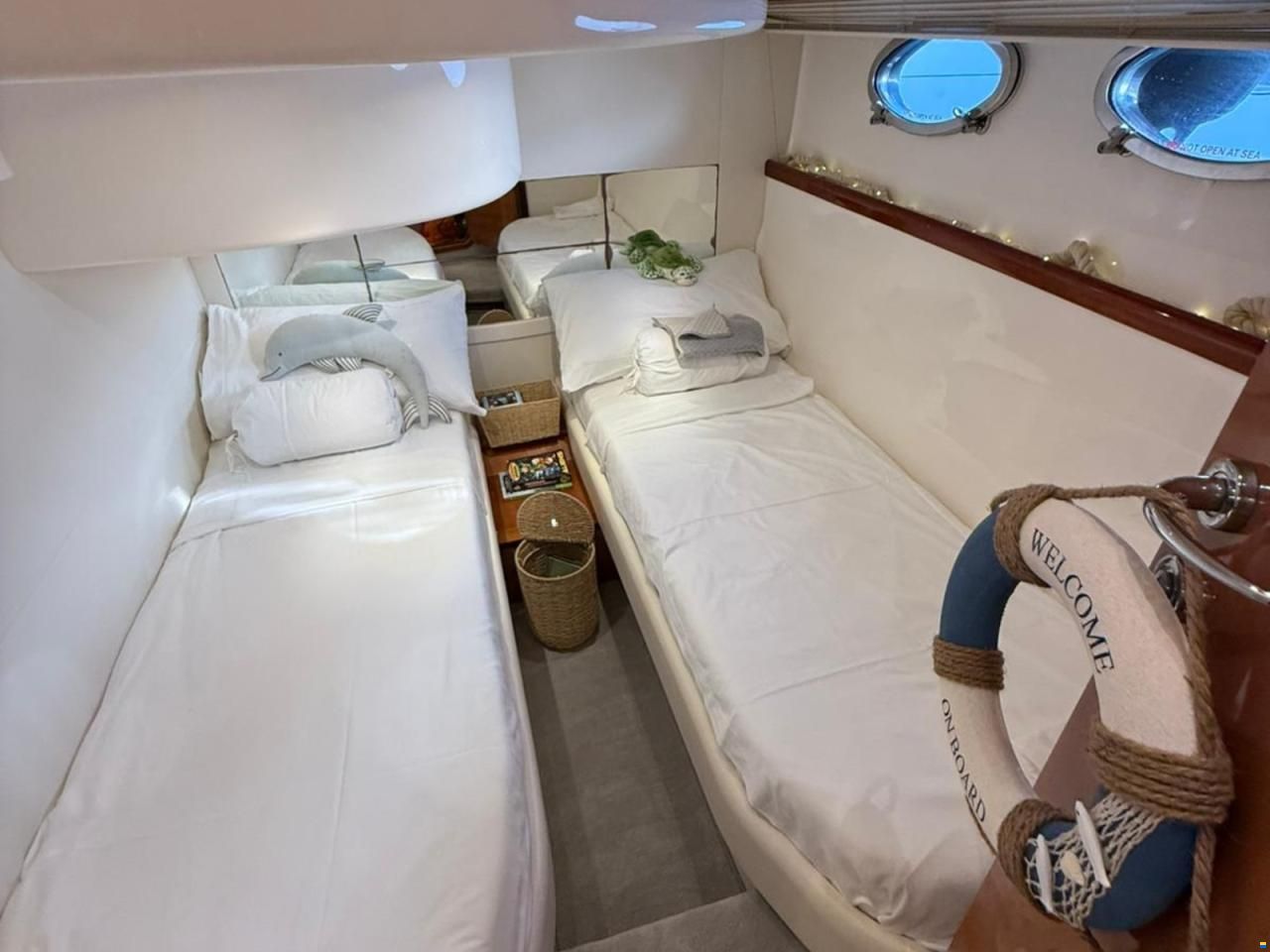 Pershing 46