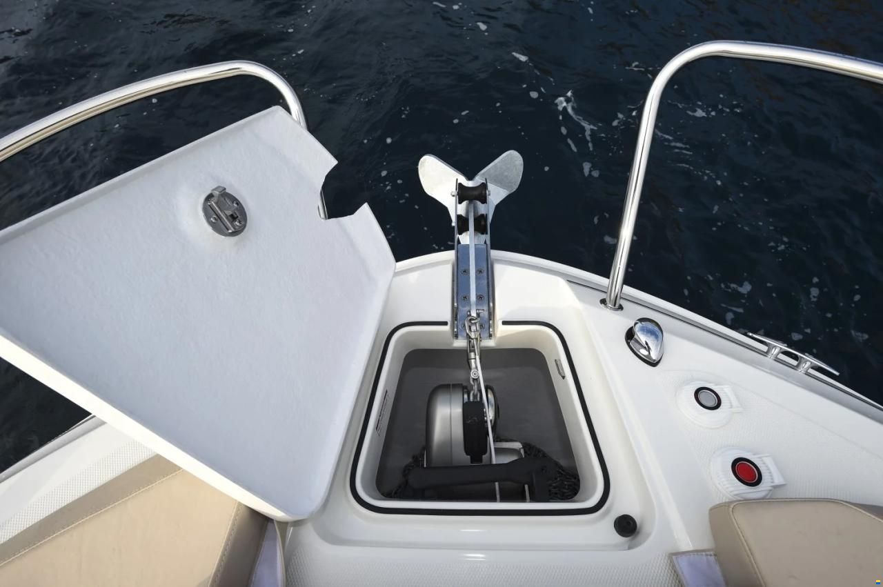 Bayliner VR5