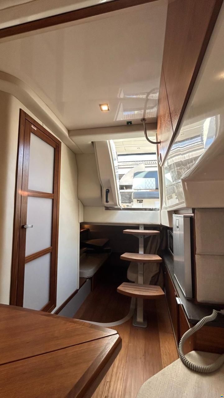 Sea Ray Sundancer 320