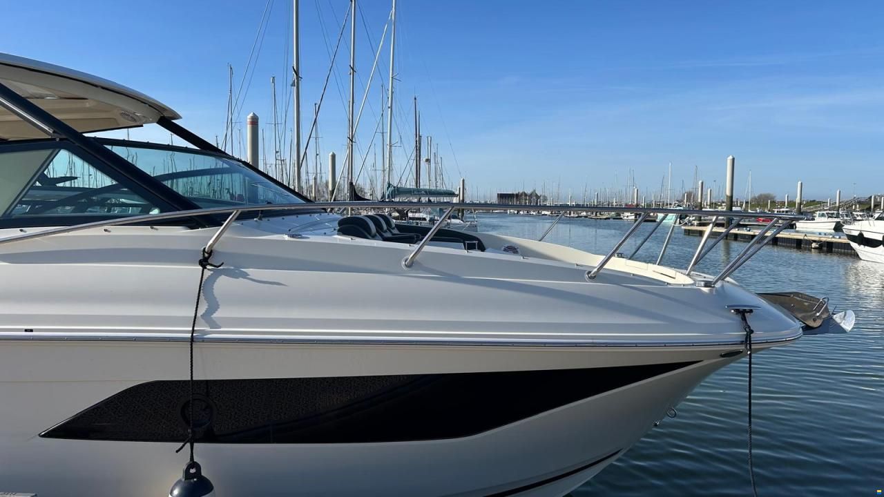 Sea Ray Sundancer 320