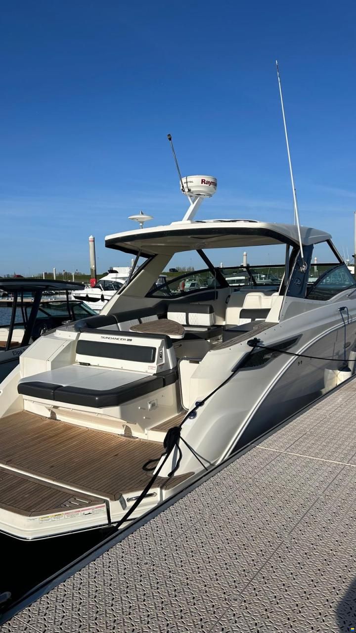 Sea Ray Sundancer 320