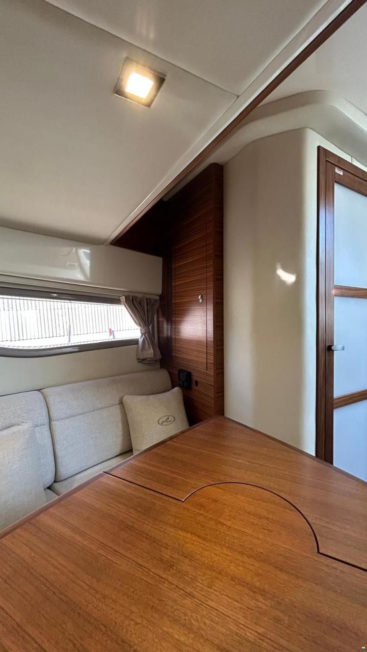 Sea Ray Sundancer 320