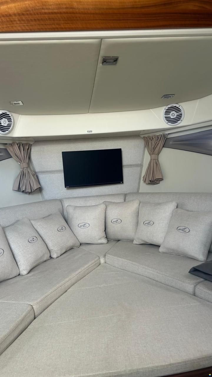 Sea Ray Sundancer 320