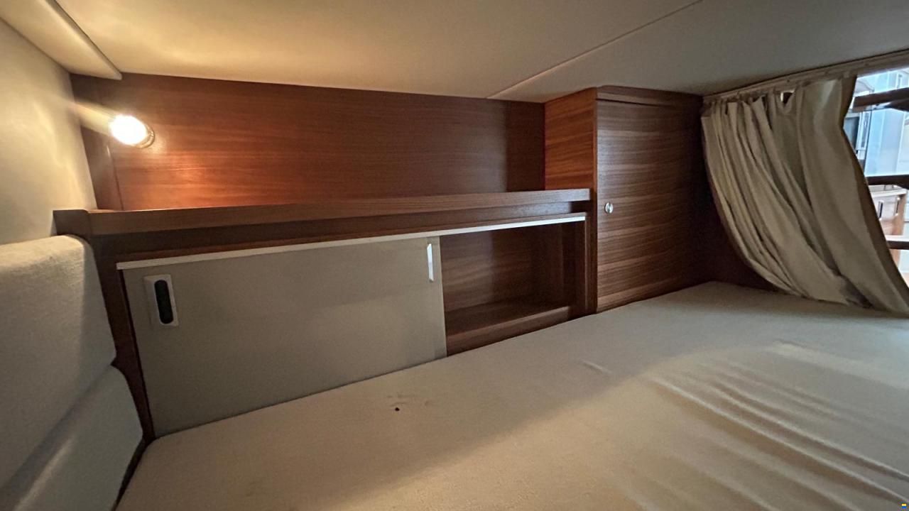 Sea Ray Sundancer 320
