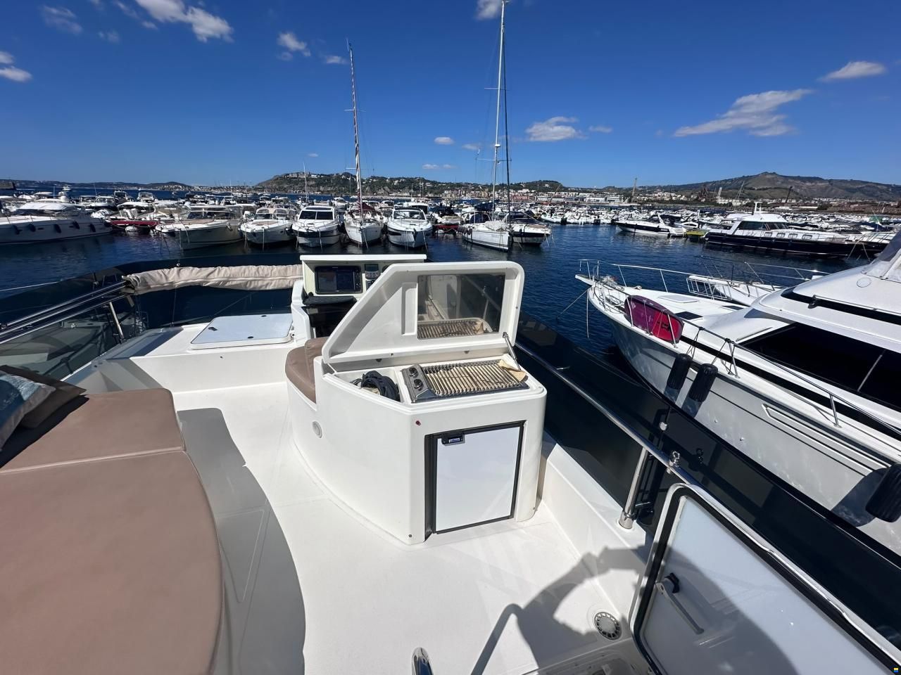 Ferretti 460