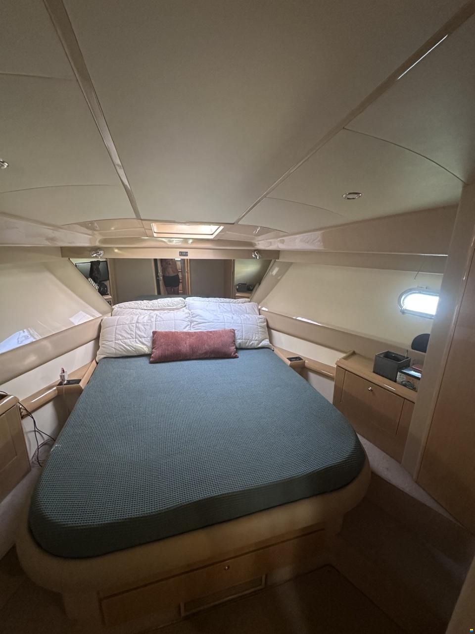 Ferretti 460