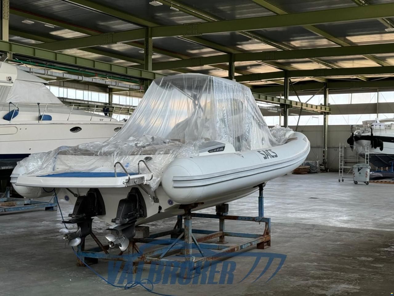 SACS STRIDER 11 Sundeck