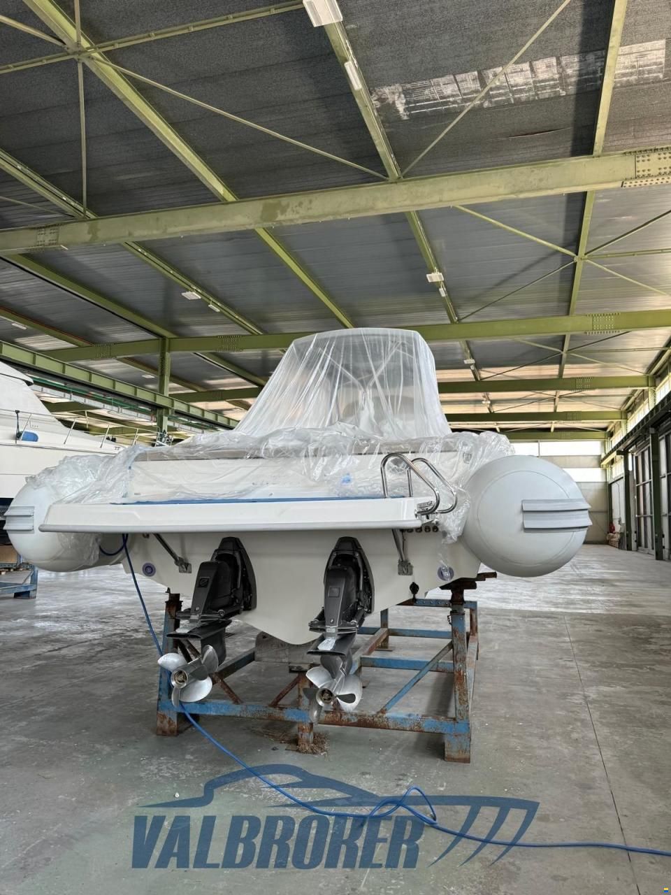 SACS STRIDER 11 Sundeck