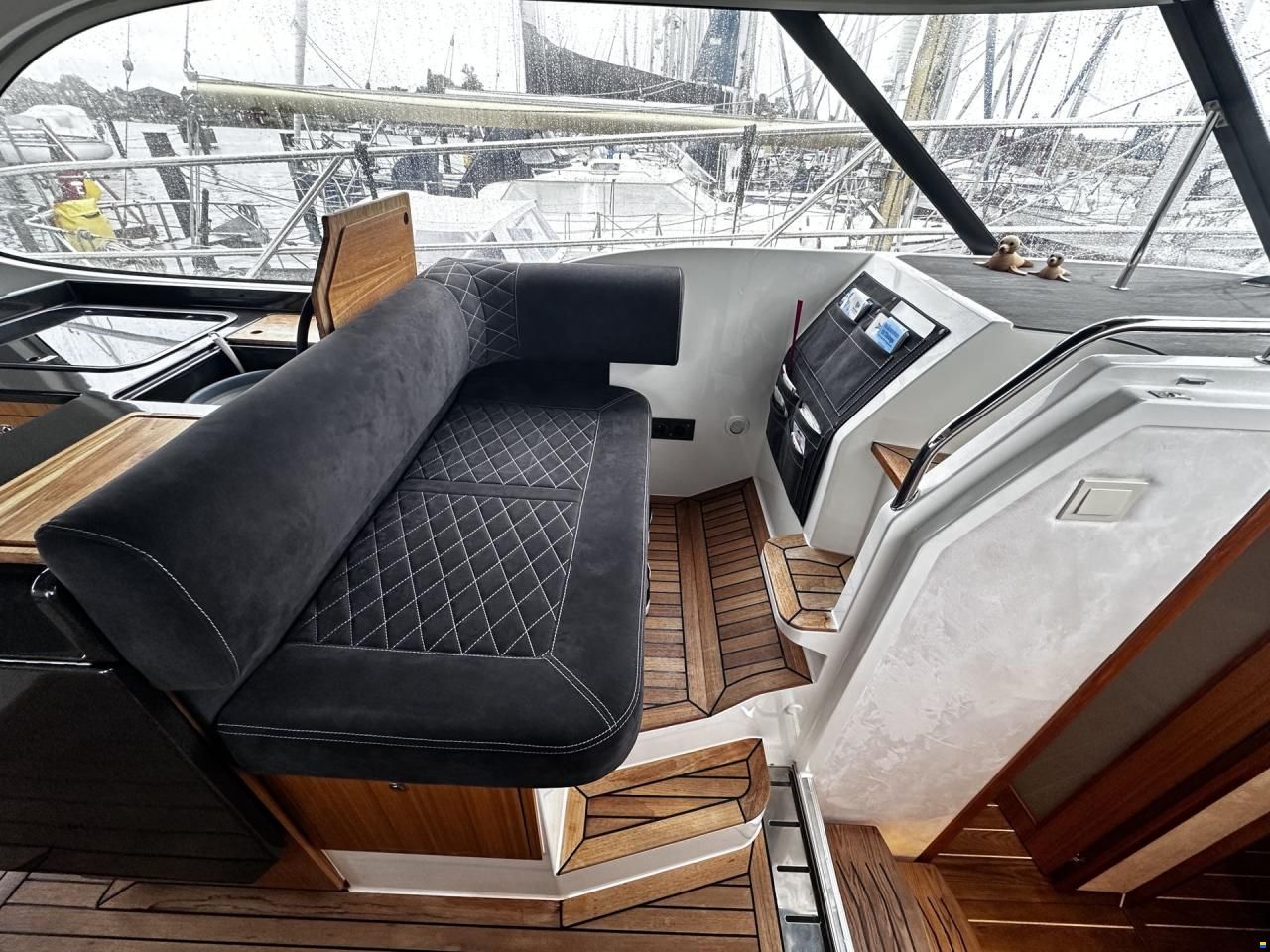 Marex 360 CC