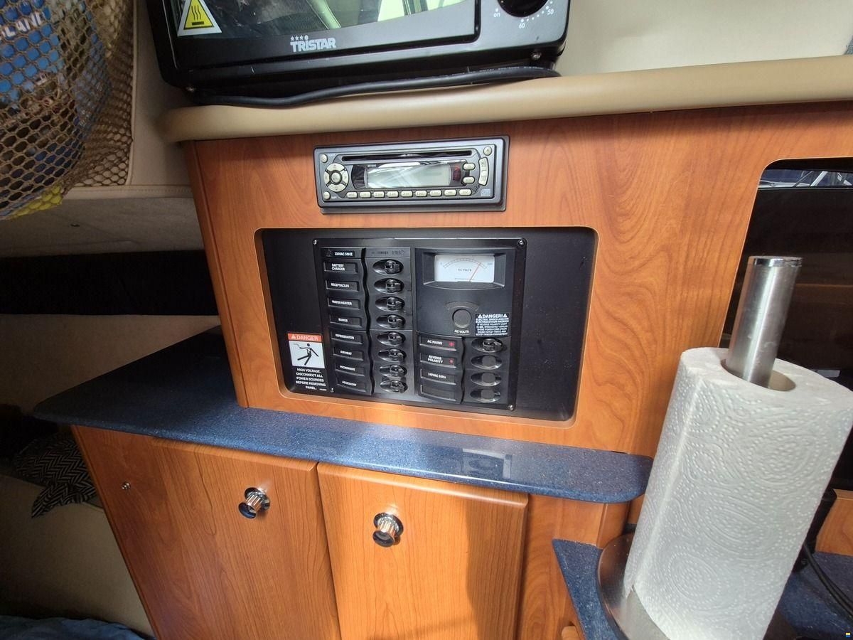 Bayliner 275
