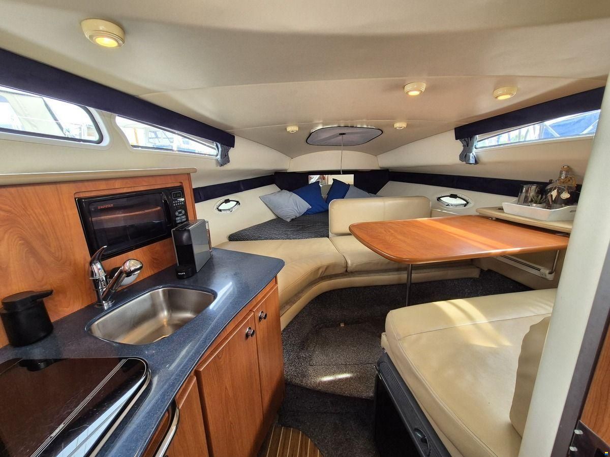 Bayliner 275
